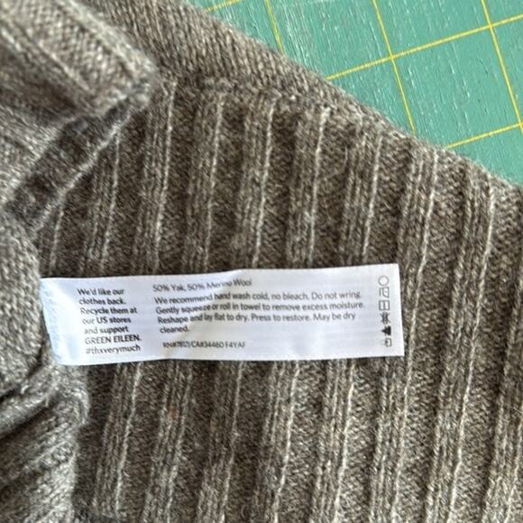 Eileen Fisher Woman's Gray Cowl Neck Yak/Merino Wool Blend Sweater sz Medium - Picture 4 of 6